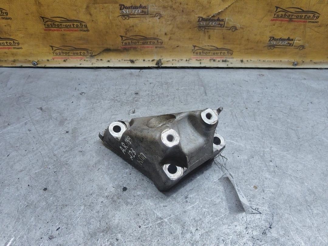 Кронштейн КПП IQQ5XX Alfa Romeo 159