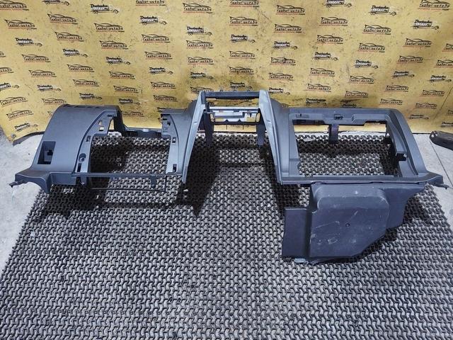 Панель передняя салона (торпедо) GPC2HX Toyota Corolla Verso undefined