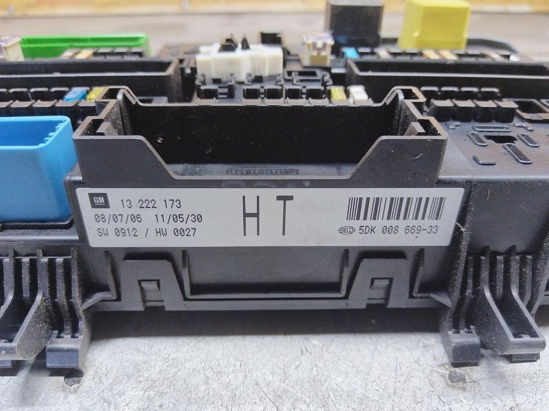 Блок предохранителей S850MF Opel Astra - Фото 2