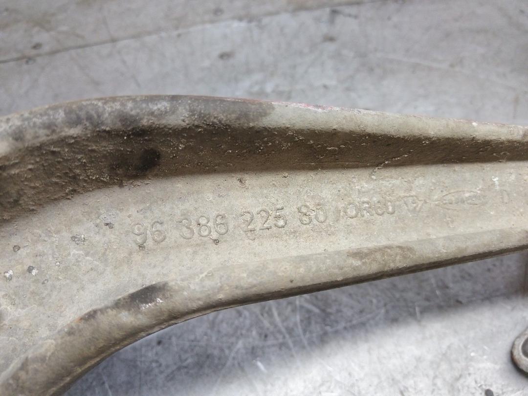 Рычаг задний правый Y3T149 Peugeot 406 купить в магазине запчастей бу