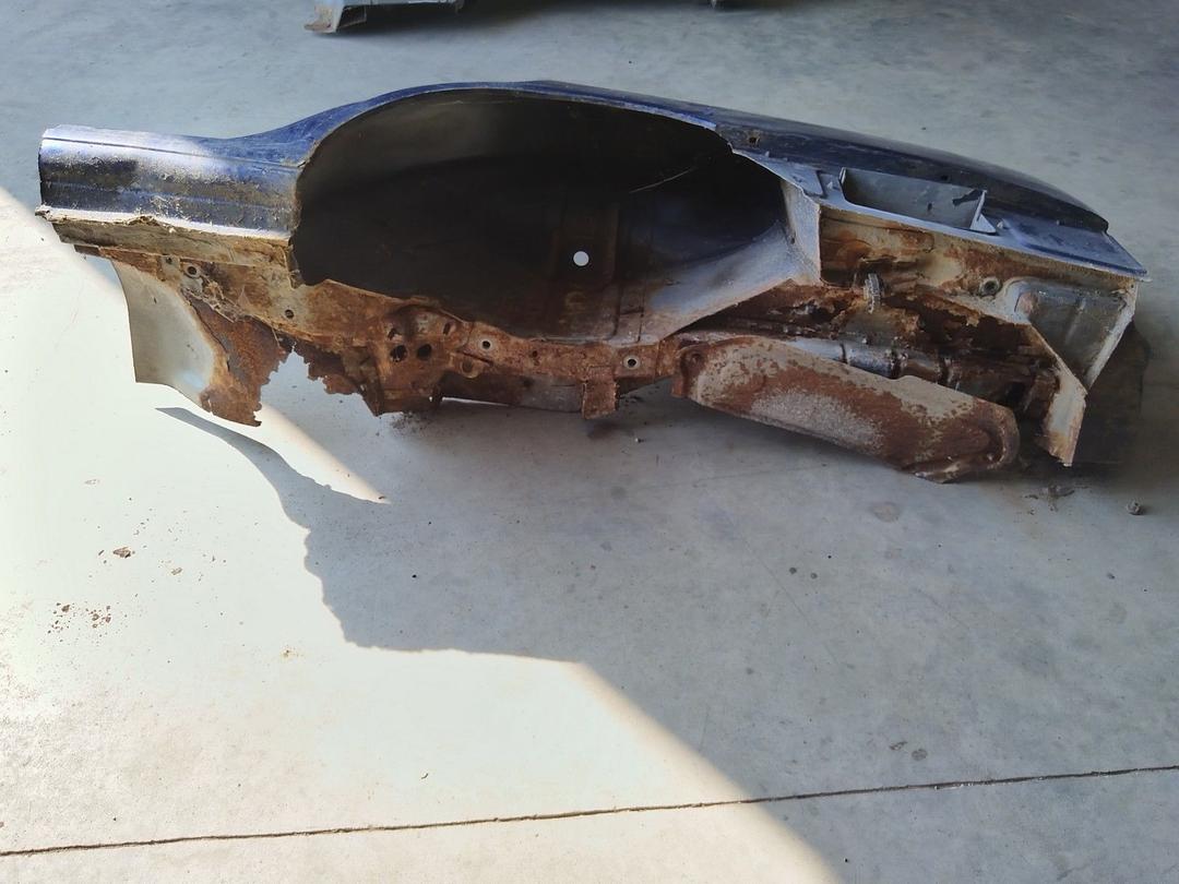 Крыло заднее левое 2J2IG3 Peugeot 406 купить на авторазборке