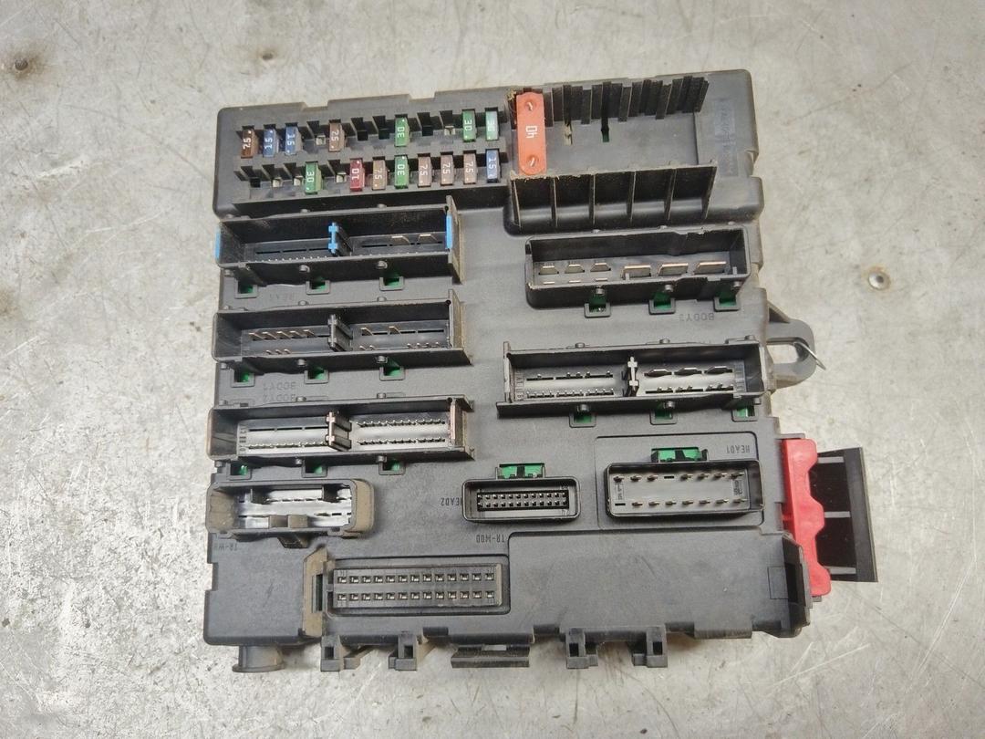 Блок предохранителей 52T5OQ Saab 9-3