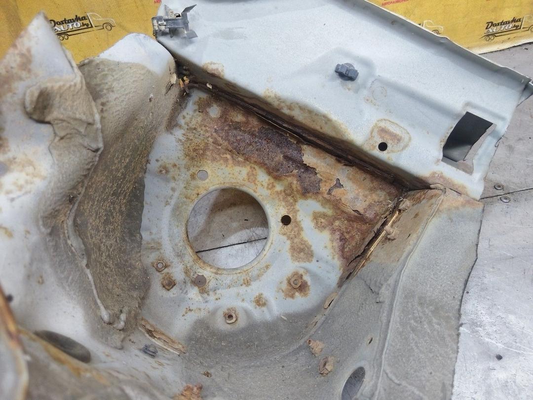Стакан лонжерона правый PIG2KK Nissan Almera Tino купить на авторазборке