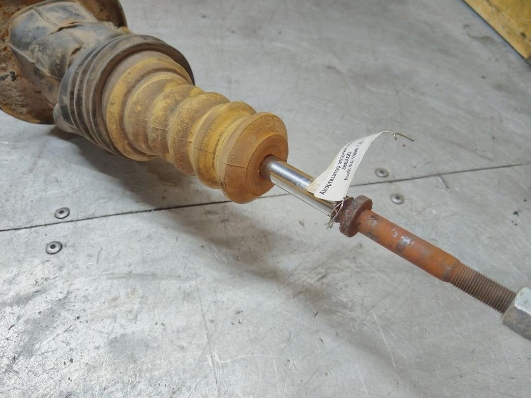 Амортизатор задний левый J86X0D Audi A4 купить