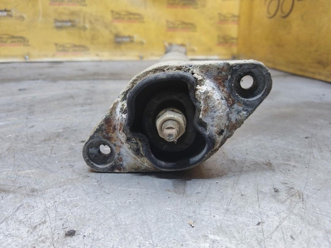 Амортизатор задний правый IM213F Volkswagen Passat купить на авторазборке