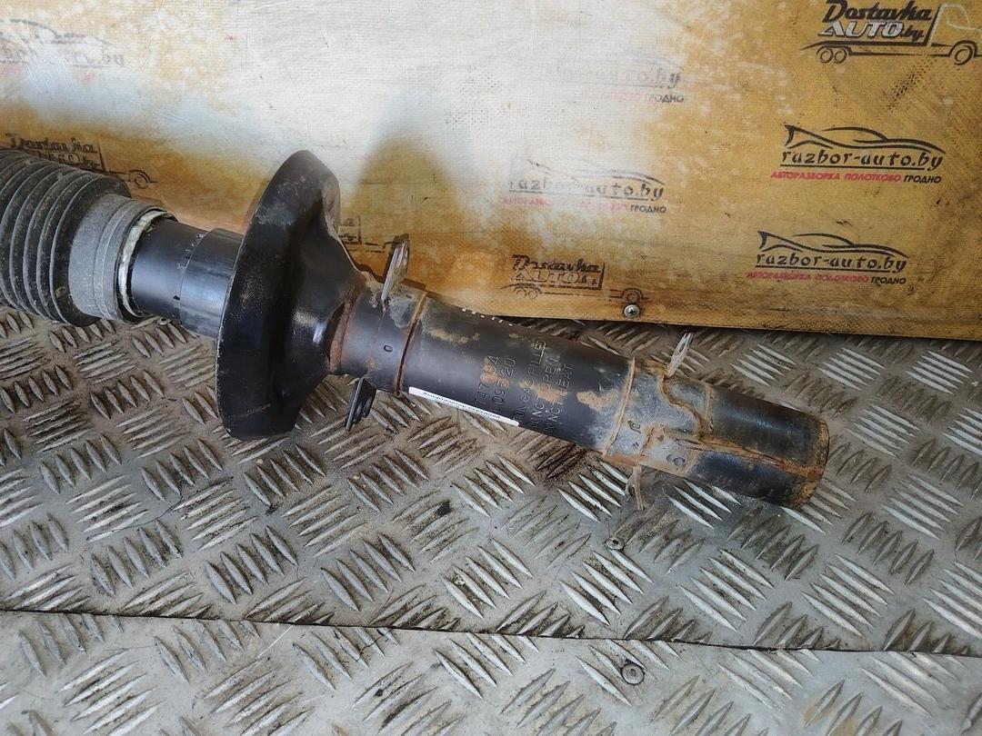 Амортизатор передний правый 38OWVQ Volkswagen Golf купить с доставкой