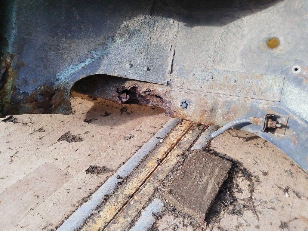 Крыло заднее правое DA4812 Mazda Premacy купить на авторазборке