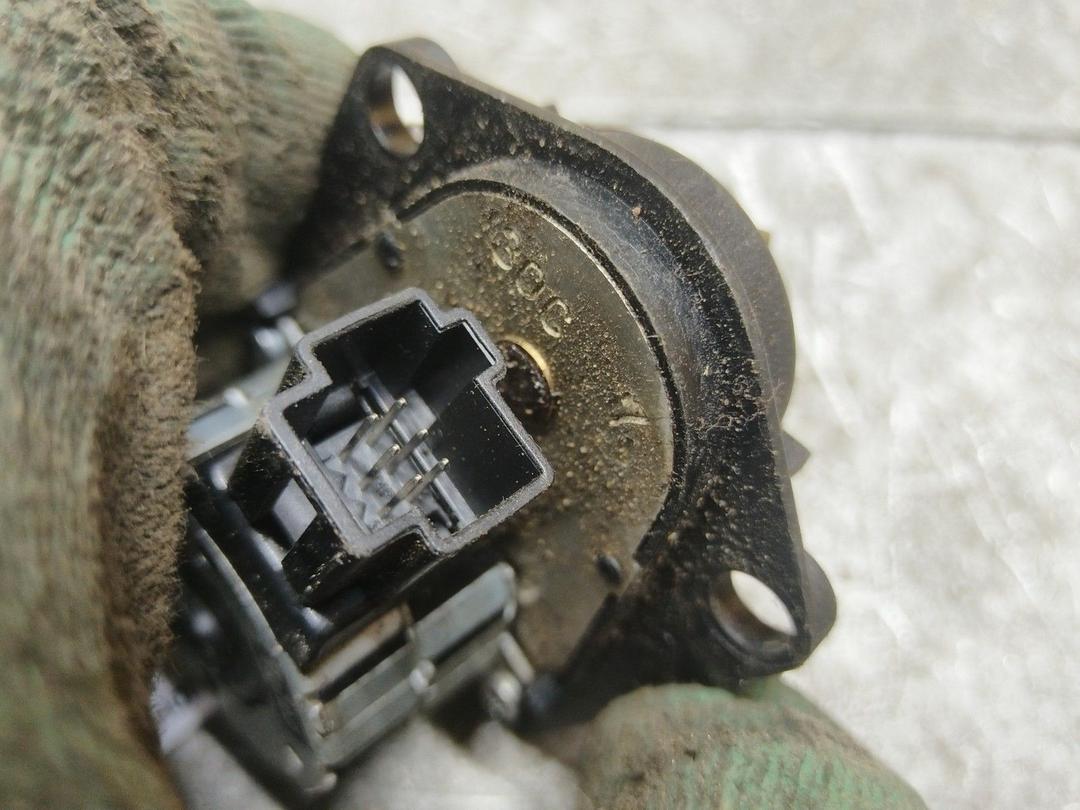 Моторчик заслонки печки UZWLP8 Peugeot 607 купить в магазине запчастей бу