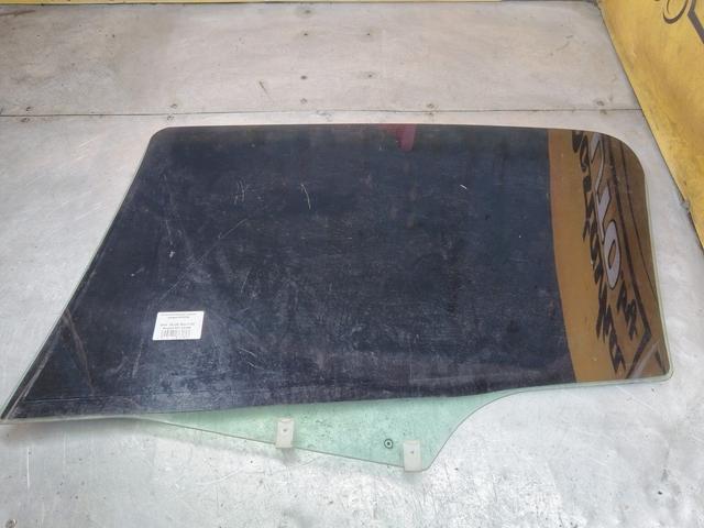 Стекло двери задней правой AAK0QA Peugeot 307 купить с доставкой