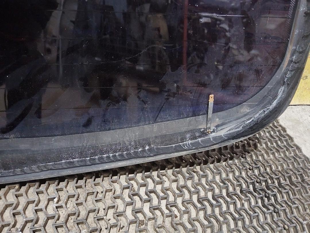 Стекло заднее 7ON137 Citroen Xsara Picasso купить в магазине запчастей бу