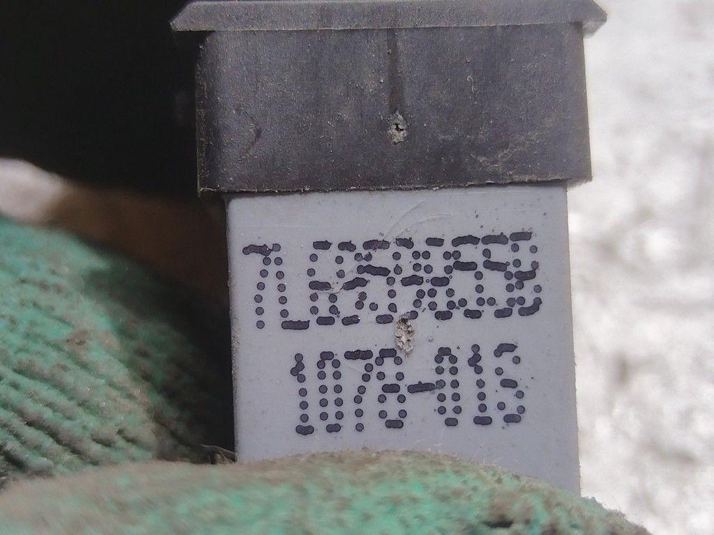 Кнопка стеклоподъемника заднего левого HBQ6ZE Volkswagen Jetta - Фото 5