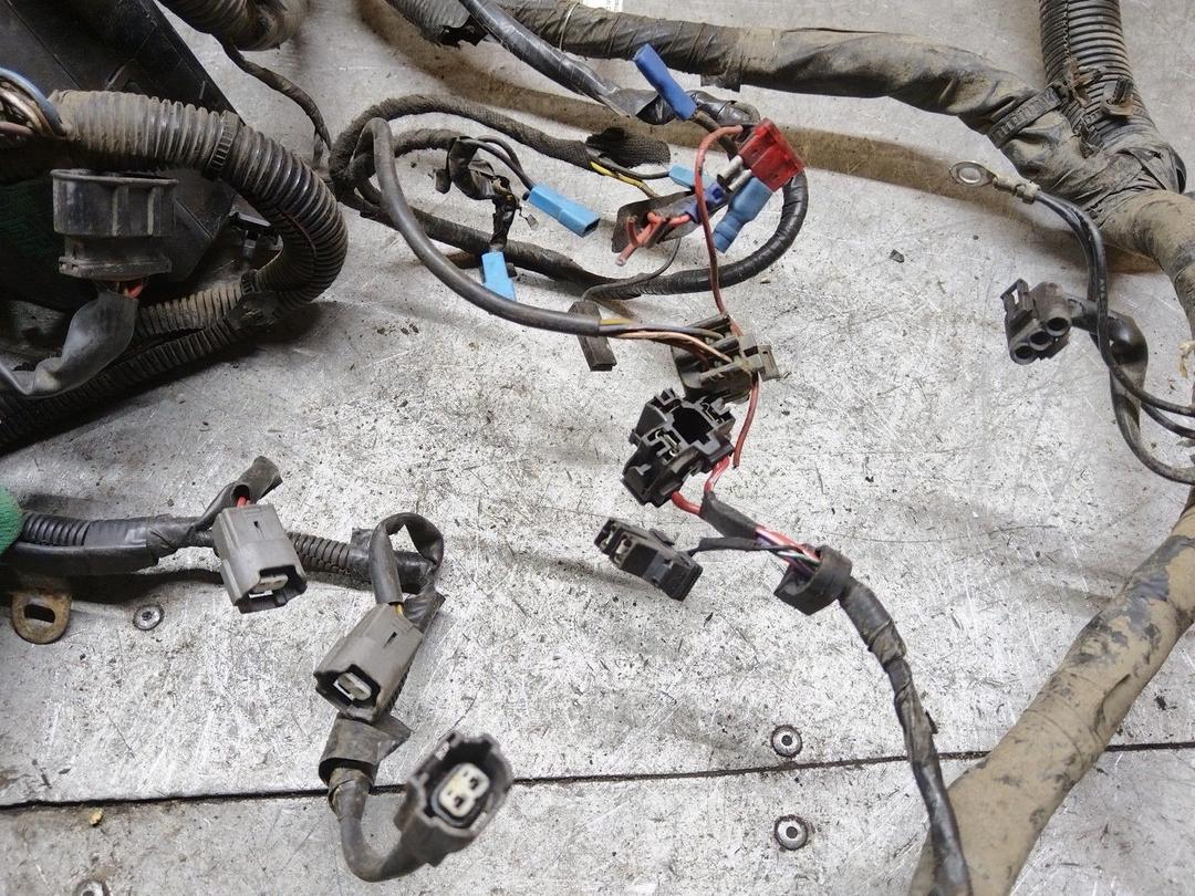 Проводка QUJGOS Mitsubishi Carisma купить с доставкой. Огромный выбор запчастей и марок авто. У нас есть практически все.