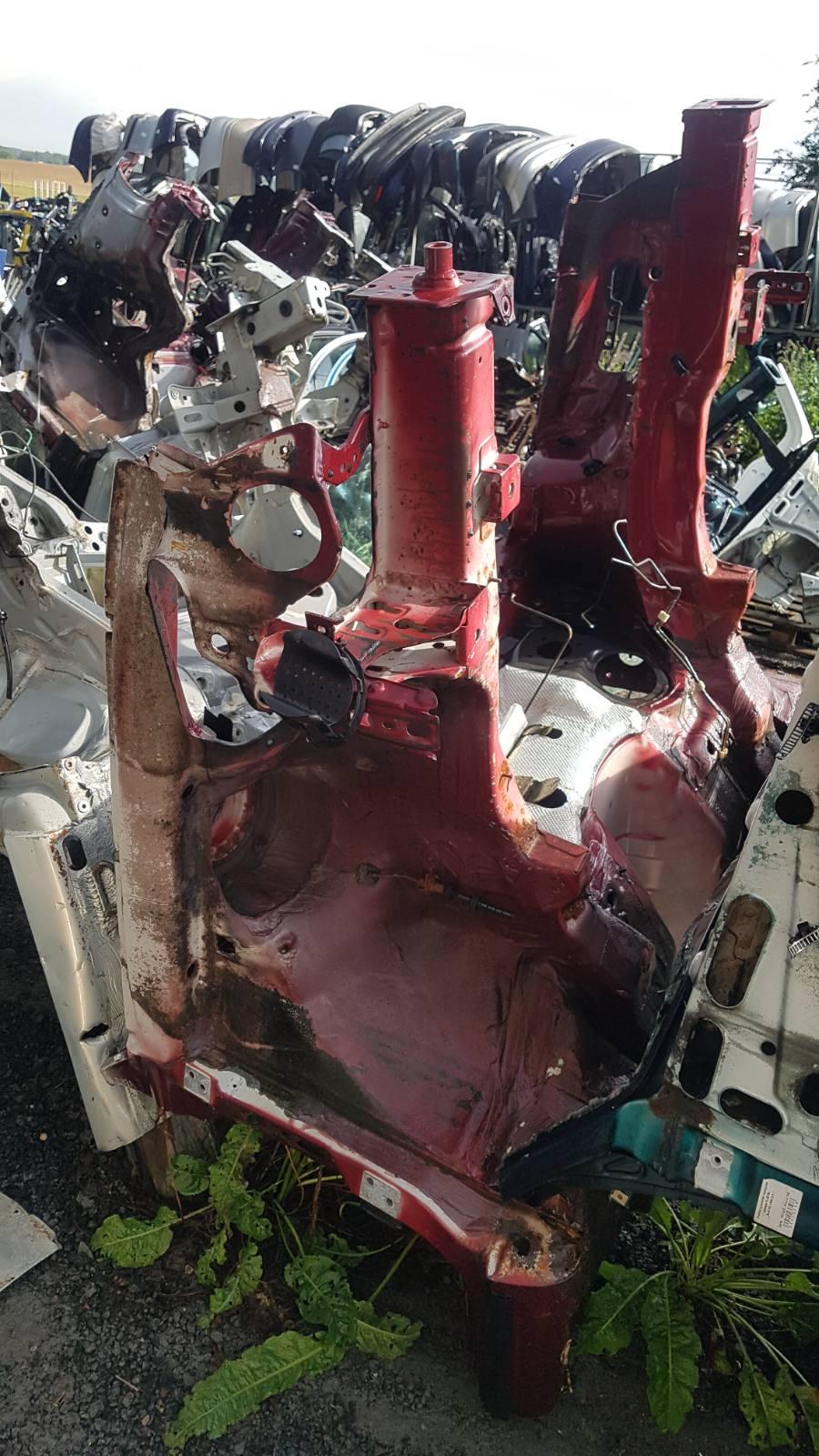 Стакан лонжерона левый Q07FTV Volkswagen Vento - Фото 4