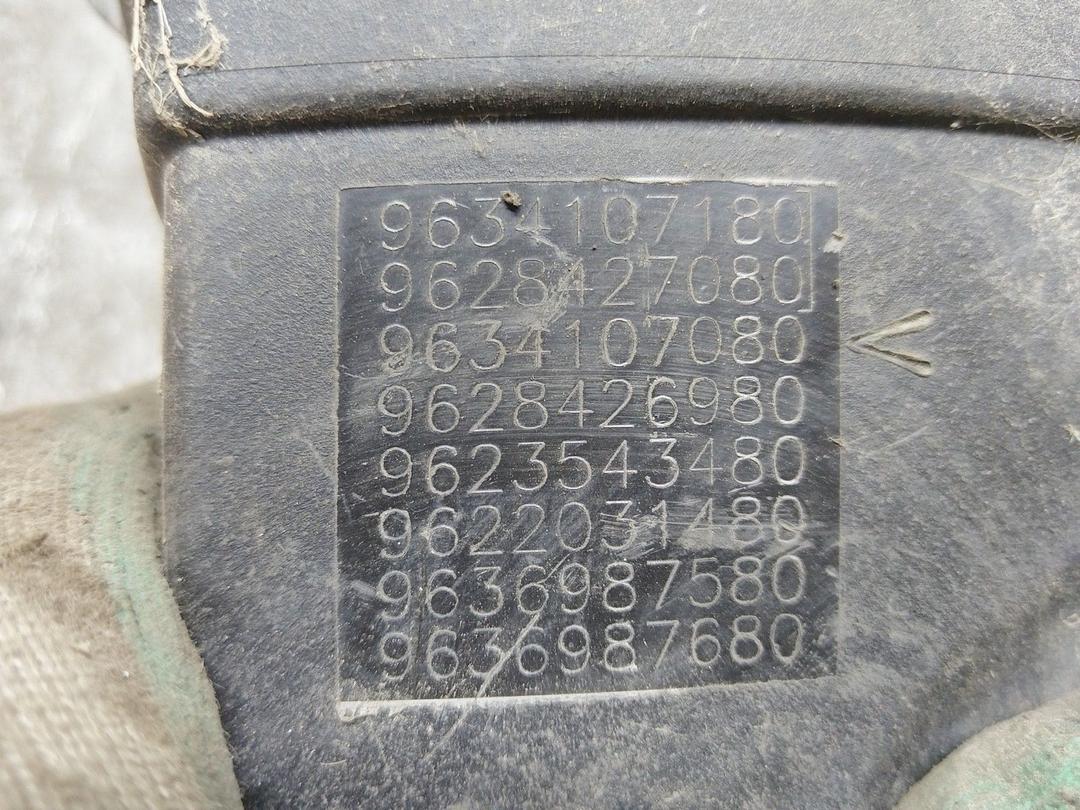 Корпус воздушного фильтра 1KVQV4 Peugeot 206 купить с доставкой