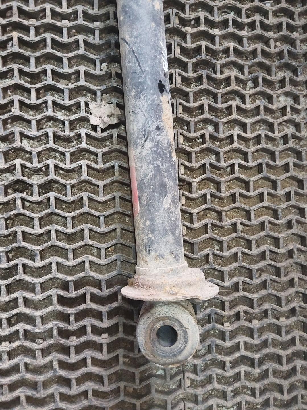 Амортизатор задний левый ZH9HSL Audi 80 купить в магазине запчастей бу