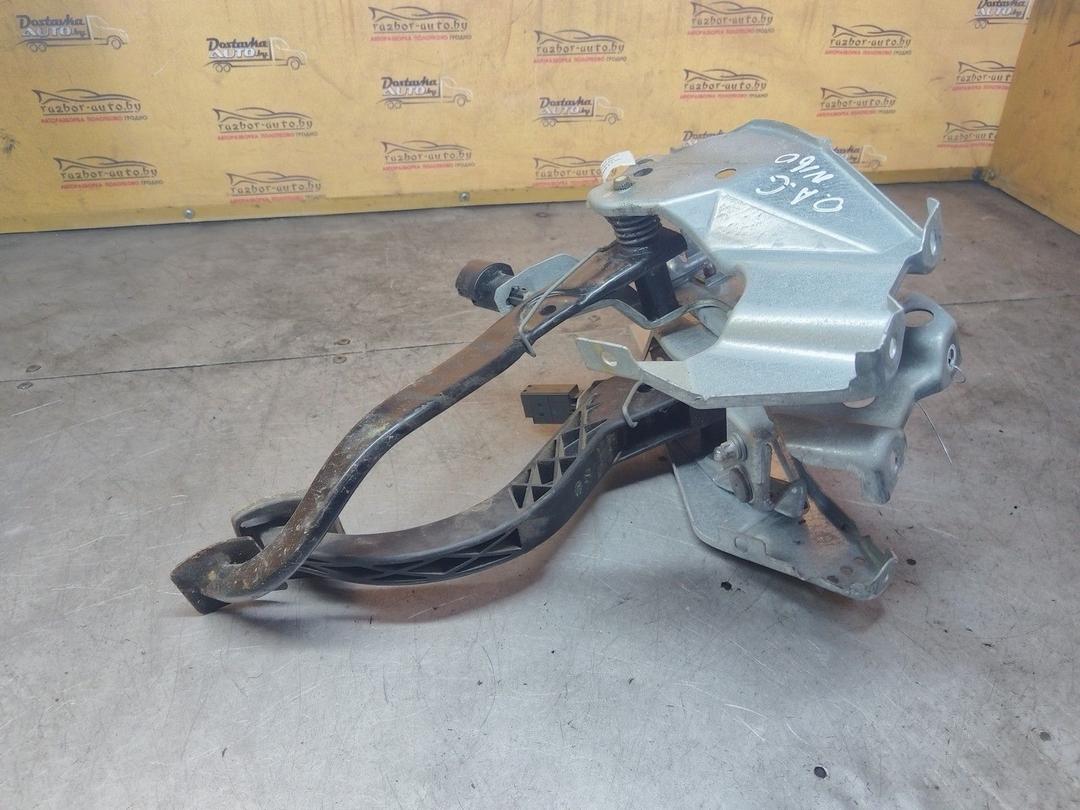 Узел педальный (блок педалей) 74G43F Opel Astra купить с доставкой