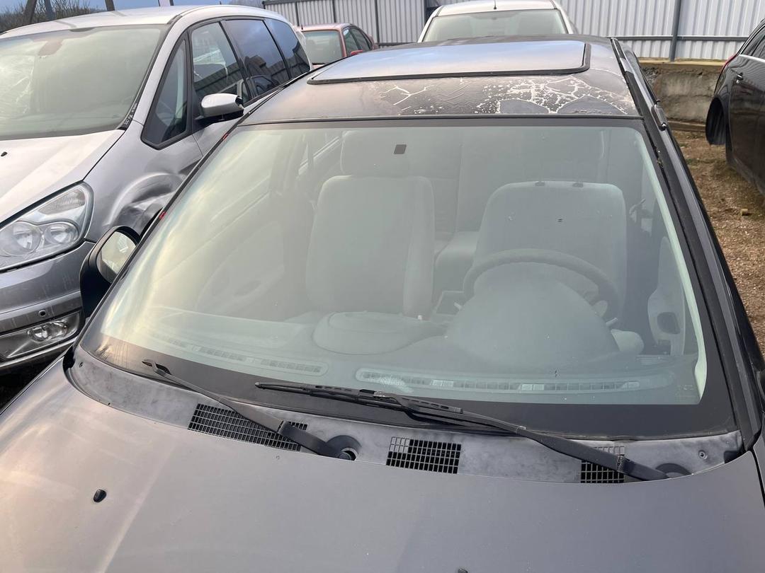 Щеткодержатель (поводок стеклоочистителя, дворник) YTW2I7 Mitsubishi Carisma купить