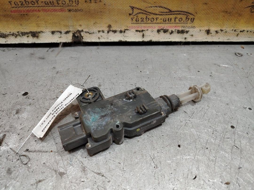 Активатор замка багажника V1A6XQ Nissan Primera - Фото 2