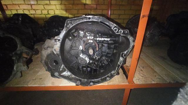 КПП механическая (МКПП) 5-ступенчатая 138D64 Renault Safrane