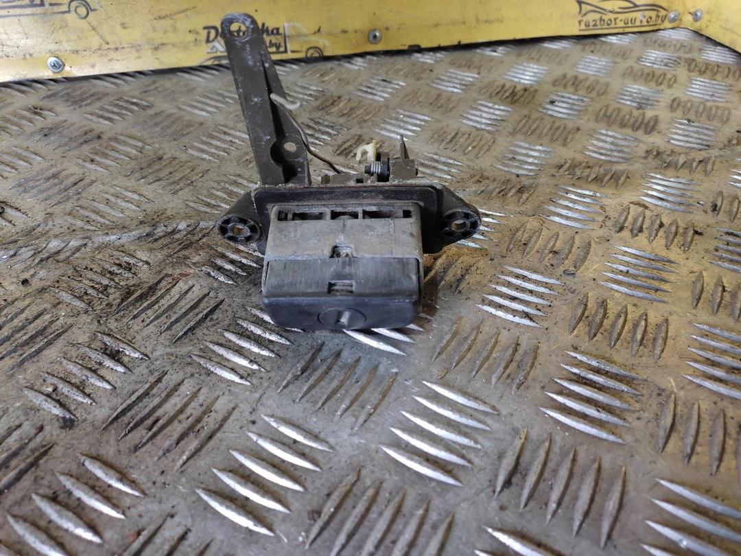 Кнопка открытия багажника YSU081 Renault Megane купить с доставкой