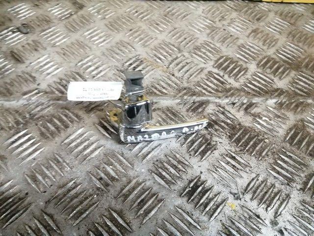 Ручка внутренняя передняя левая Y3Z108 Mazda 6 купить на авторазборке