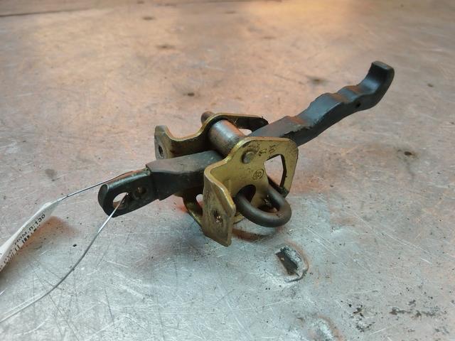 Ограничитель открывания двери передней D2RZ11 BMW 5 E39