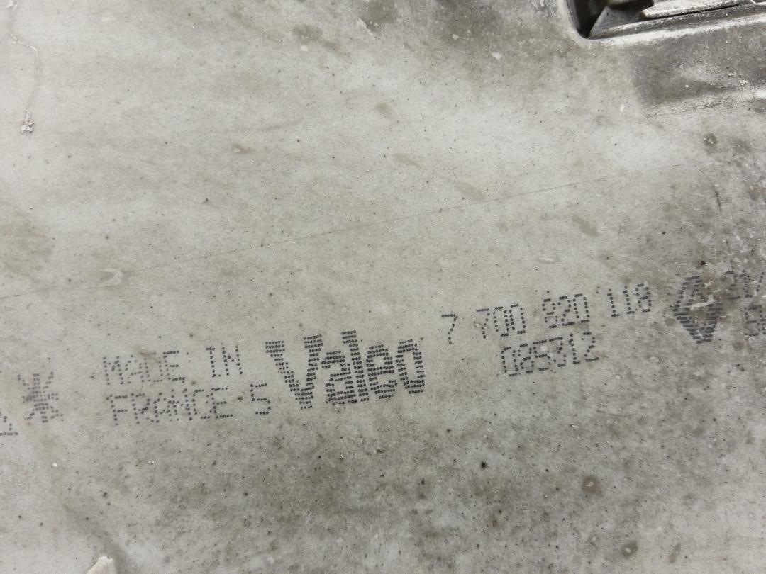 Фара левая X02R4A Renault Espace купить с доставкой. Огромный выбор запчастей и марок авто. У нас есть практически все.