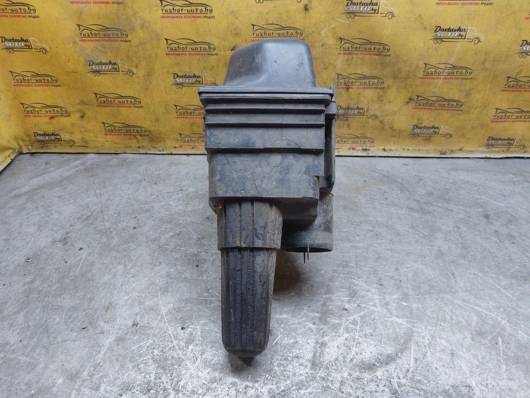 Корпус воздушного фильтра A8QBRQ Peugeot 607 - Фото 2