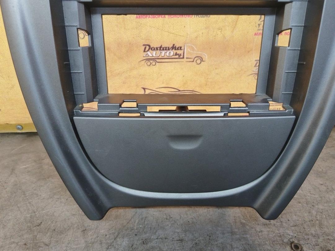 Рамка под магнитолу J2H1CS Citroen C5 - Фото 3