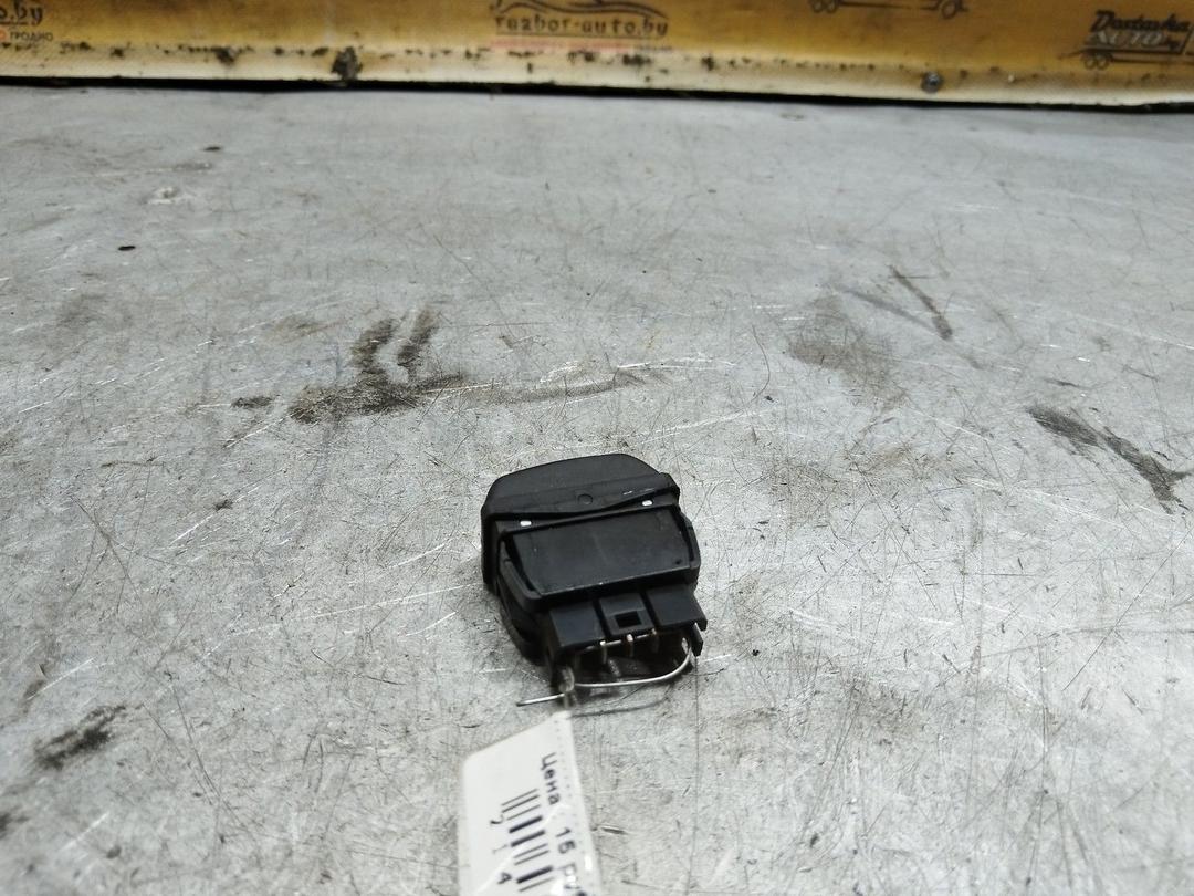 Кнопка стеклоподъемника переднего правого RM7IPG Citroen Xsara Picasso купить с доставкой