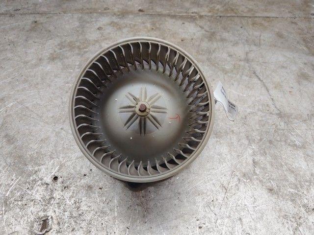 Моторчик печки A6DAKA Toyota Yaris купить с доставкой