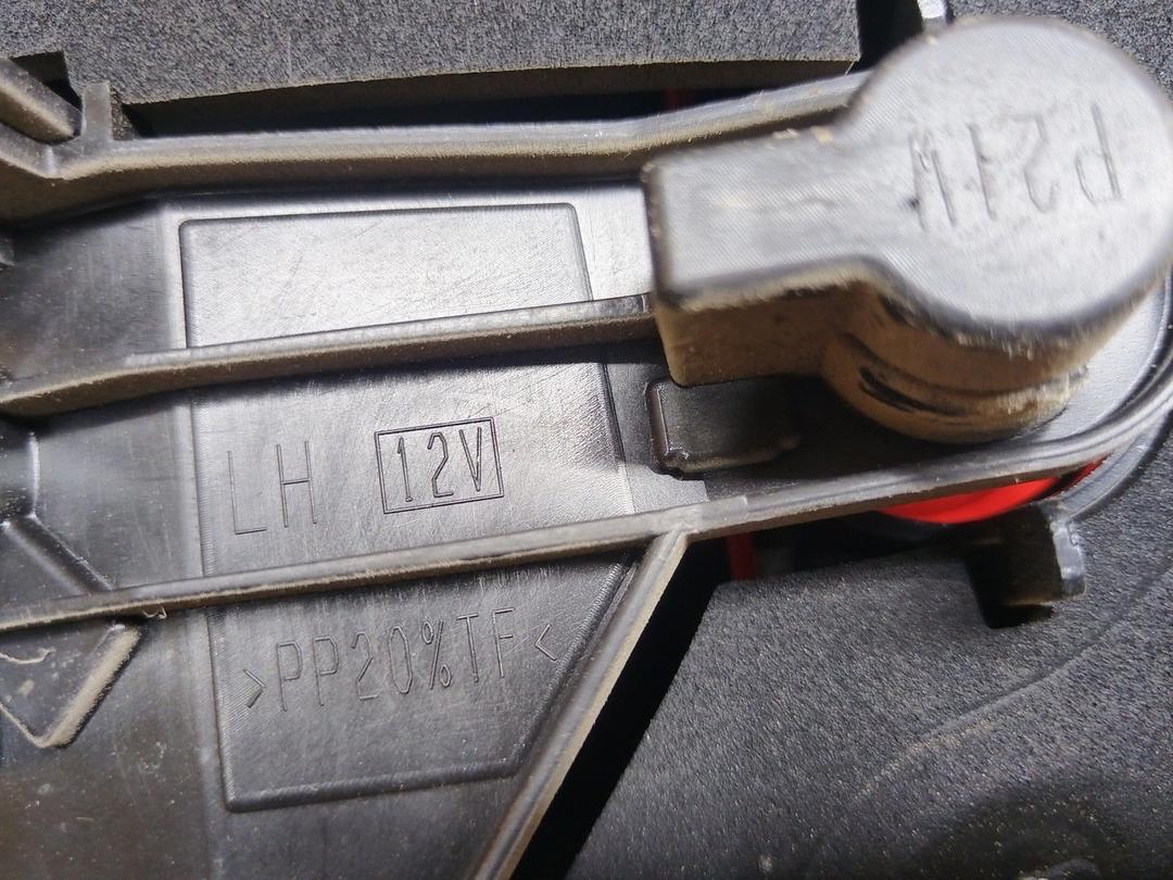 Фонарь задний левый 1HMG5N Toyota Corolla undefined