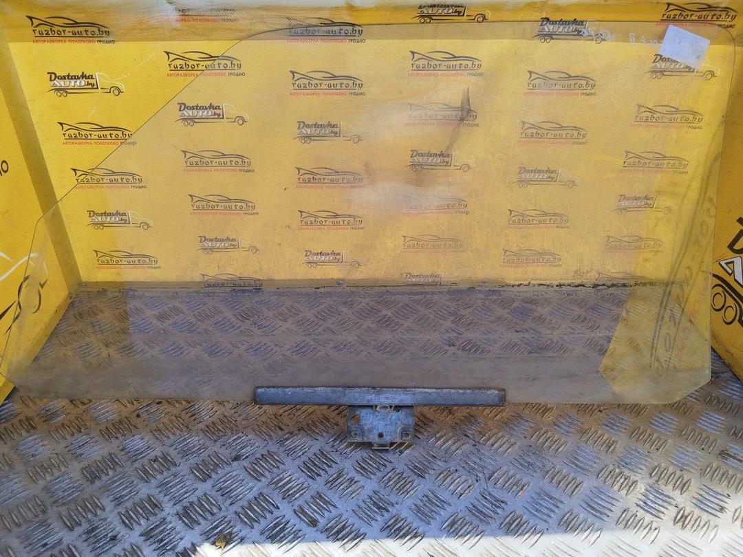 Стекло двери передней правой 02X2IL Volkswagen Golf купить