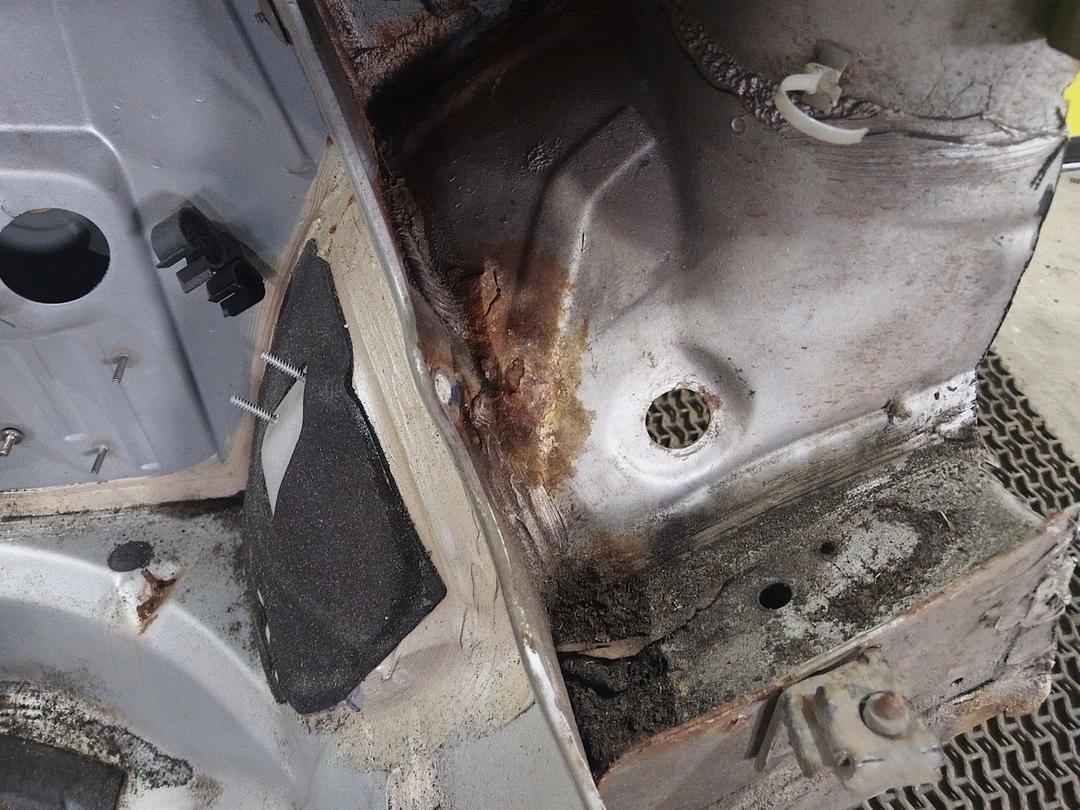 Стойка кузовная передняя левая H48W1G Opel Astra undefined