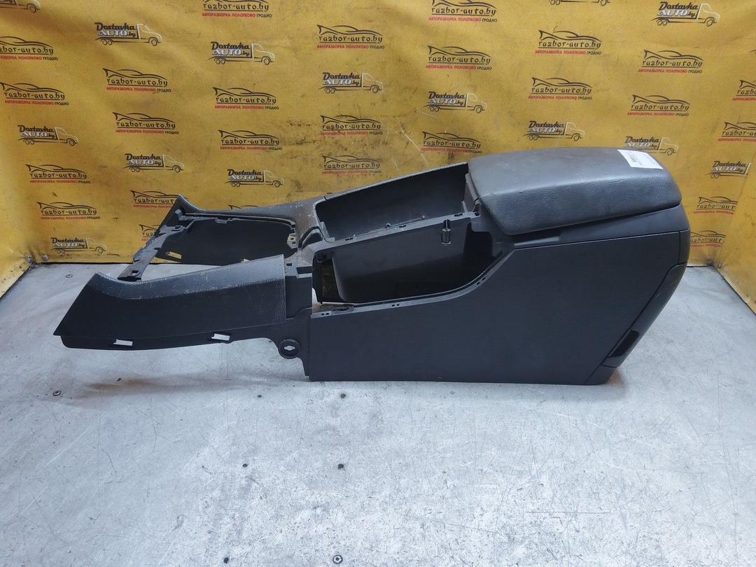 Подлокотник 7G4IRP Volvo S60 купить