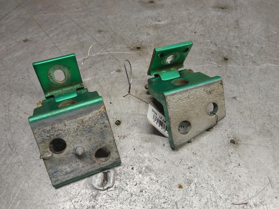 Петля двери задней правой YMKYQ5 Citroen Xsara Picasso купить