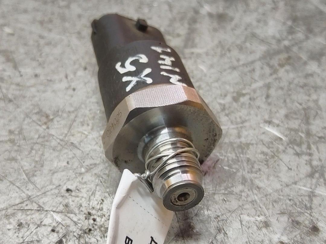 Датчик давления топлива OI6X4A BMW X5 E53 - Фото 2