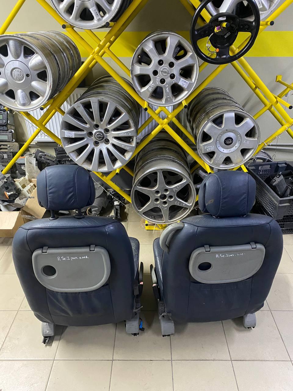 Салон (комплект сидений) AARP81 Renault Scenic купить с доставкой