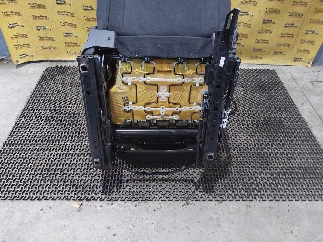 Салон (комплект сидений) ZWM6NT Opel Corsa undefined