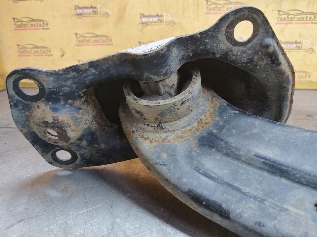 Рычаг задний правый 52G5J7 Volkswagen Passat купить