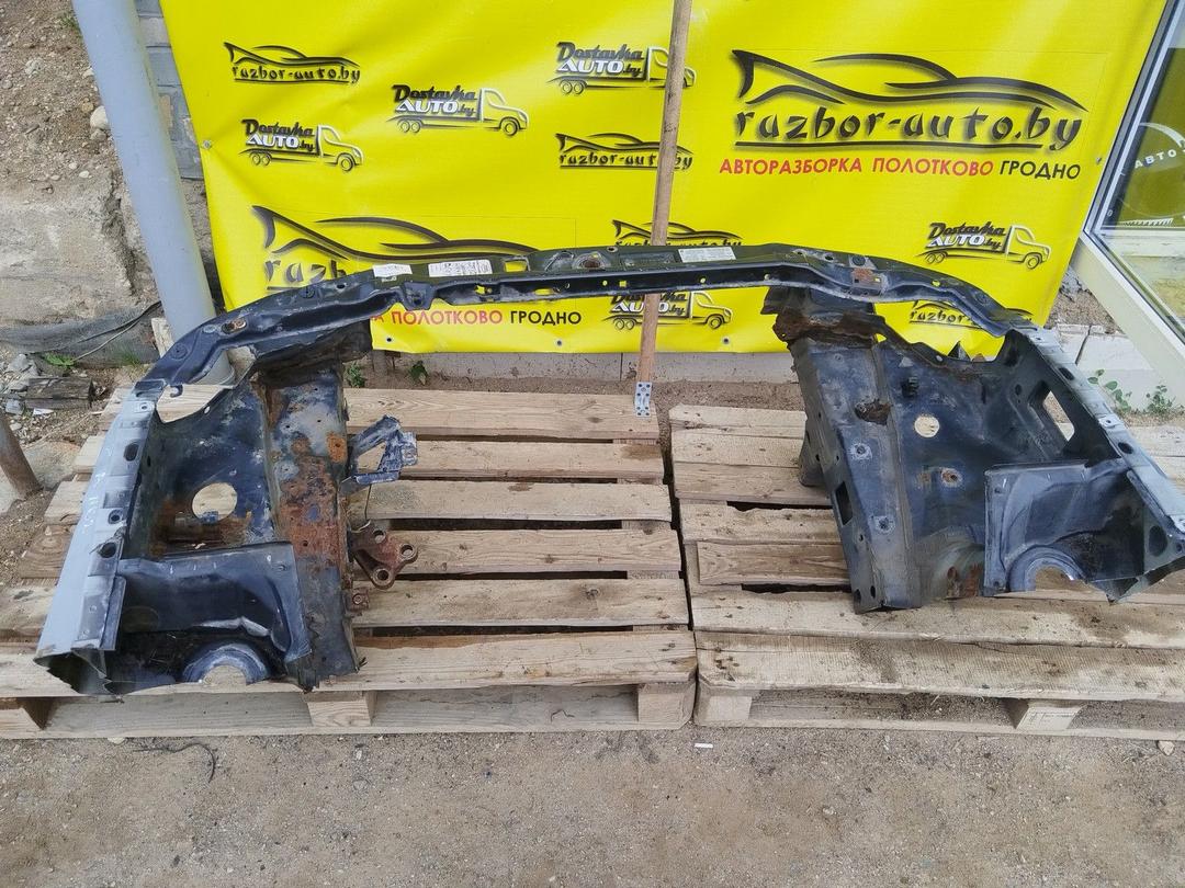 Передняя панель крепления облицовки (телевизор) M0T2J6 Opel Zafira undefined