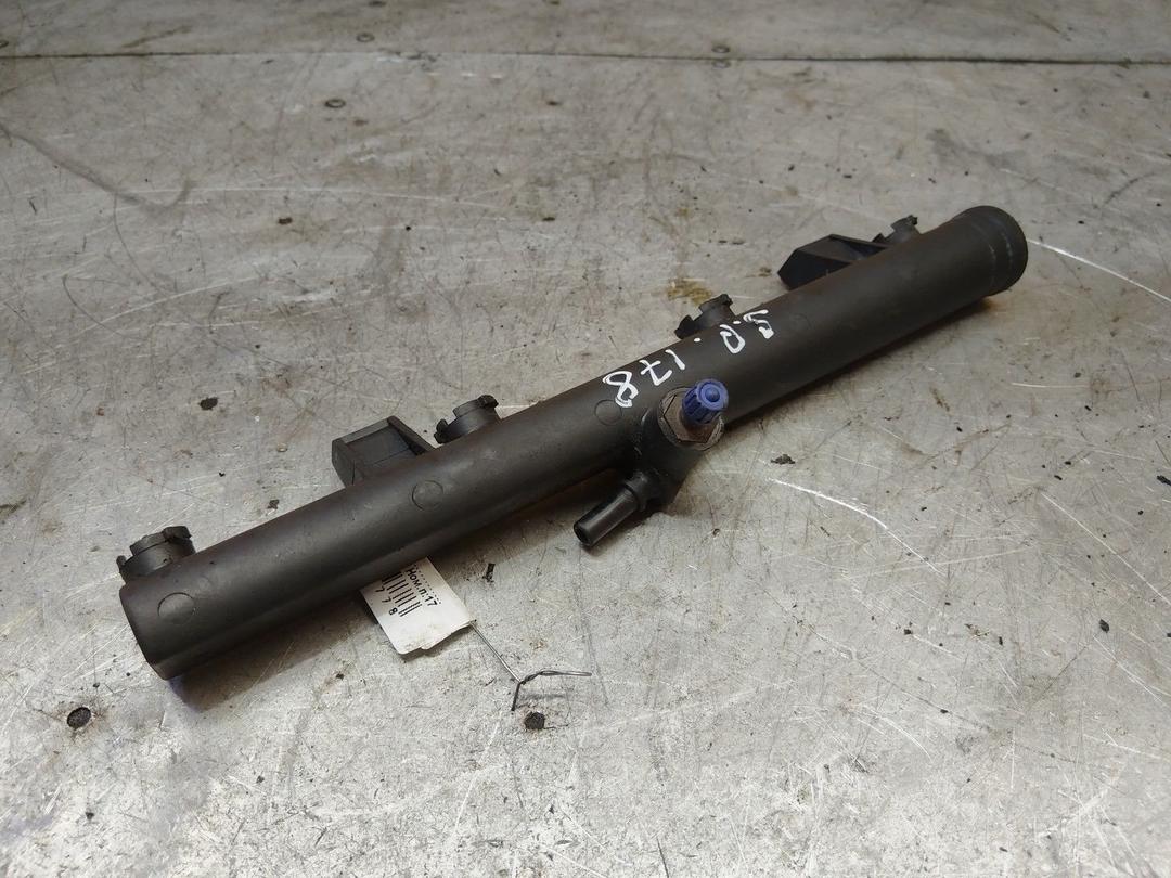 Топливная рампа W7H8D0 Citroen Xsara Picasso купить