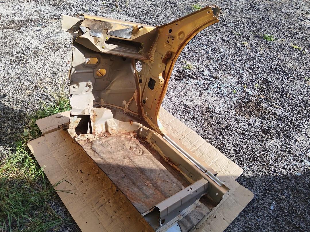 Стойка кузовная передняя правая QN52DM Honda HR-V купить в магазине запчастей бу