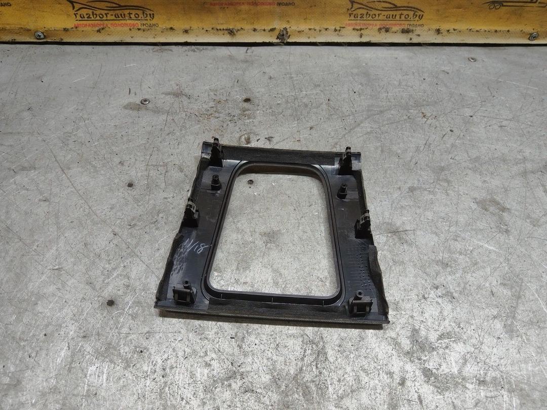 Рамка (накладка) рычага КПП G0P4WS Honda Accord купить