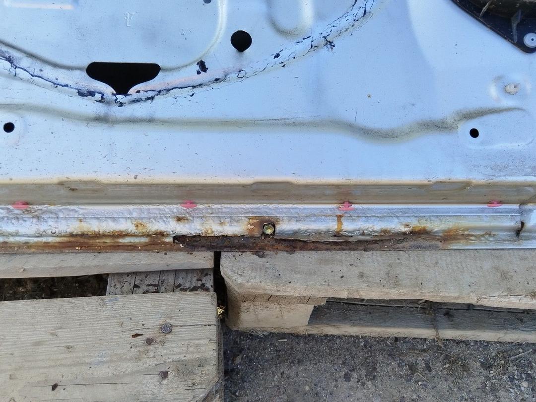 Дверь задняя левая PG3JS0 Toyota Avensis Verso undefined