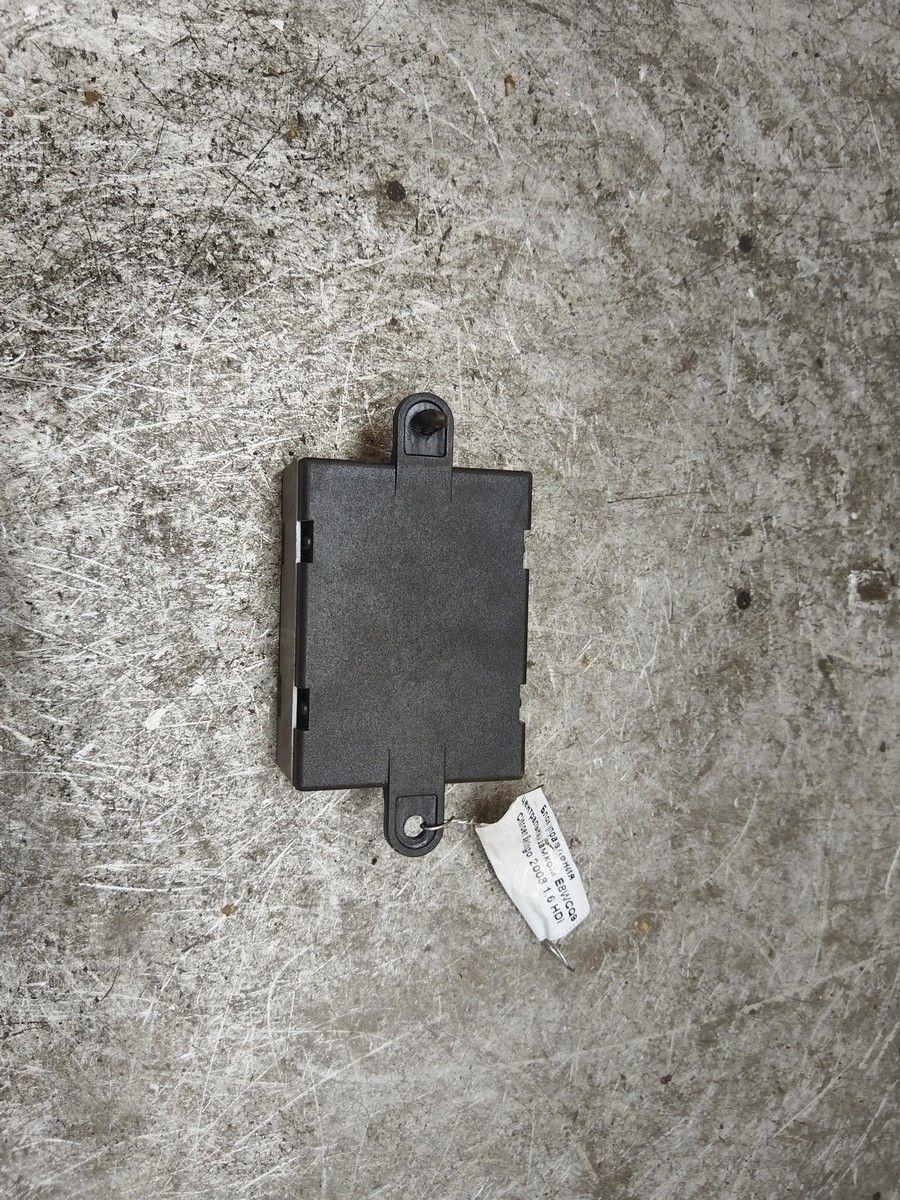 Блок управления центральным замком E8WCQ9 Citroen Berlingo купить с доставкой