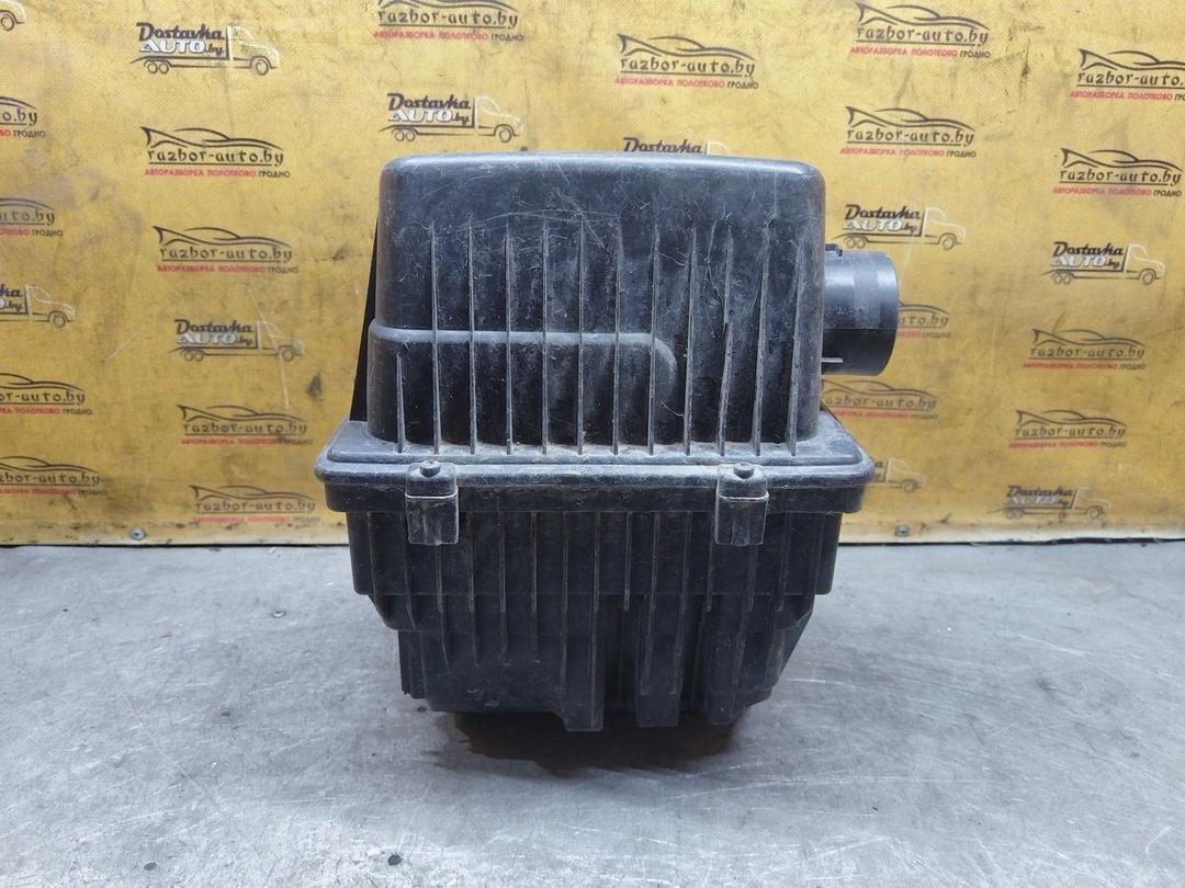 Корпус воздушного фильтра U9ZDH6 Peugeot 307 - Фото 3