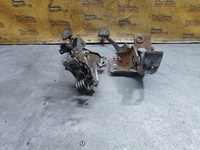 Узел педальный (блок педалей) 73JLC7 Toyota Avensis купить в магазине запчастей бу