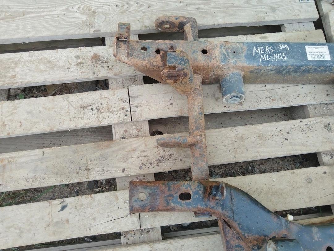 Балка подвески задняя LF0NHJ Mercedes ML W163 - Фото 2