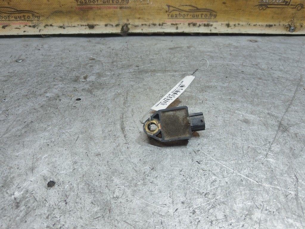 Датчик удара E6P0XR Toyota Avensis - Фото 1